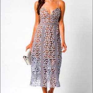 Anthropologie Elliatt Tingle Midi Dress